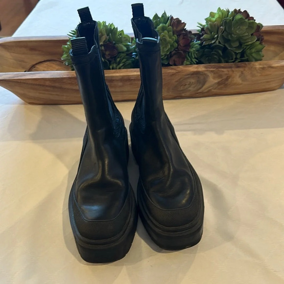 Sam Edelman Lulia Lug Sole Chelsea Boot boots Size 9 Leather Platform Chunky EUC - Picture 2 of 7